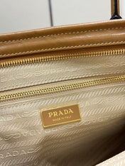 PRADA 25S BONNIE LARGE HANDBAG 38 IN GOLDEN BROWN CALFSKIN GOLD HARDWARE