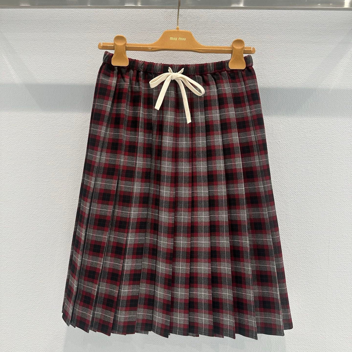 MIUMIU SKIRT STYLE 557