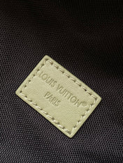LV 25S DISCOVERY BUMBAG 44 IN OLIVE GREEN MONOGRAM CALFSKIN AND CANVAS
