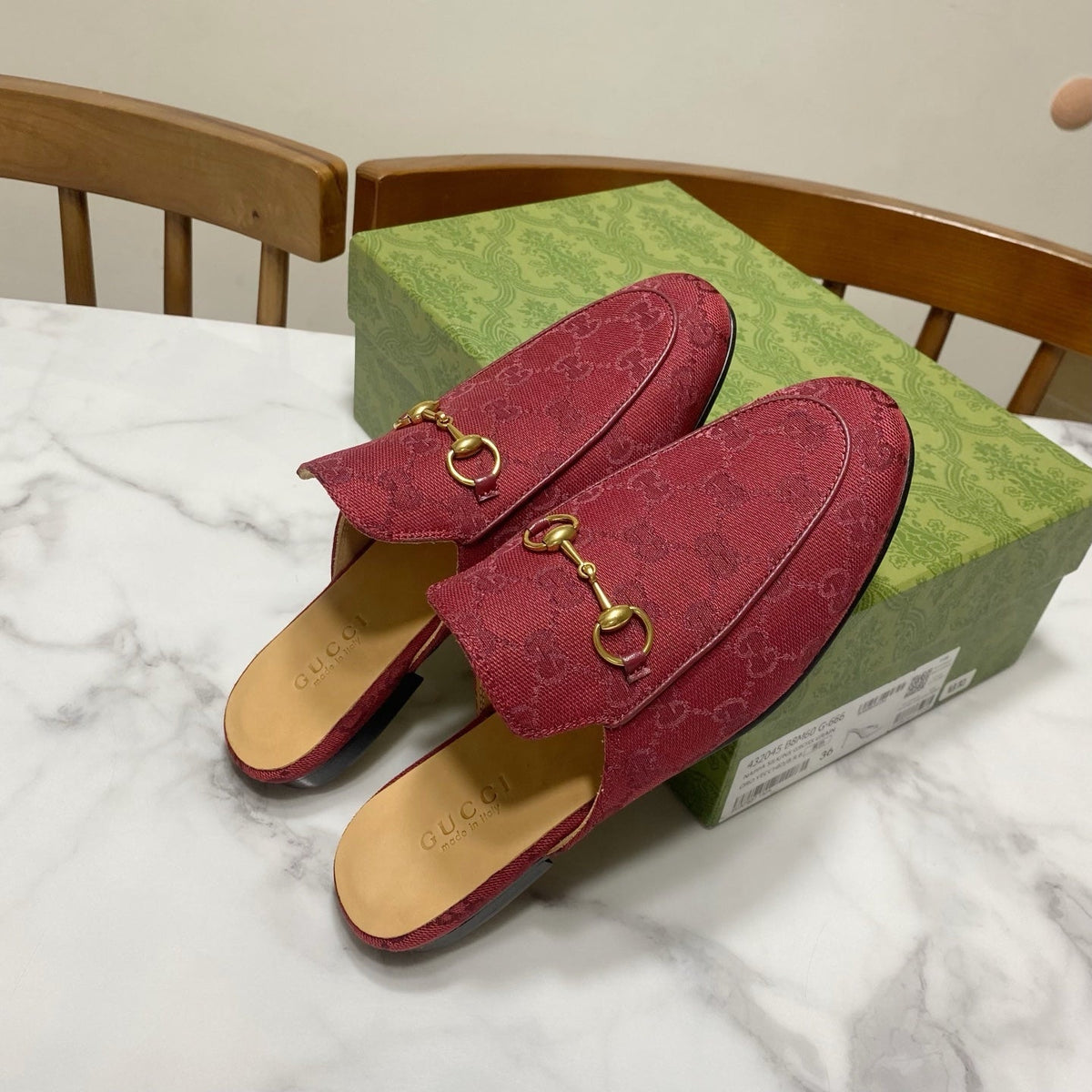 GG MULES IN RED FABRIC GOLD HARD WARE