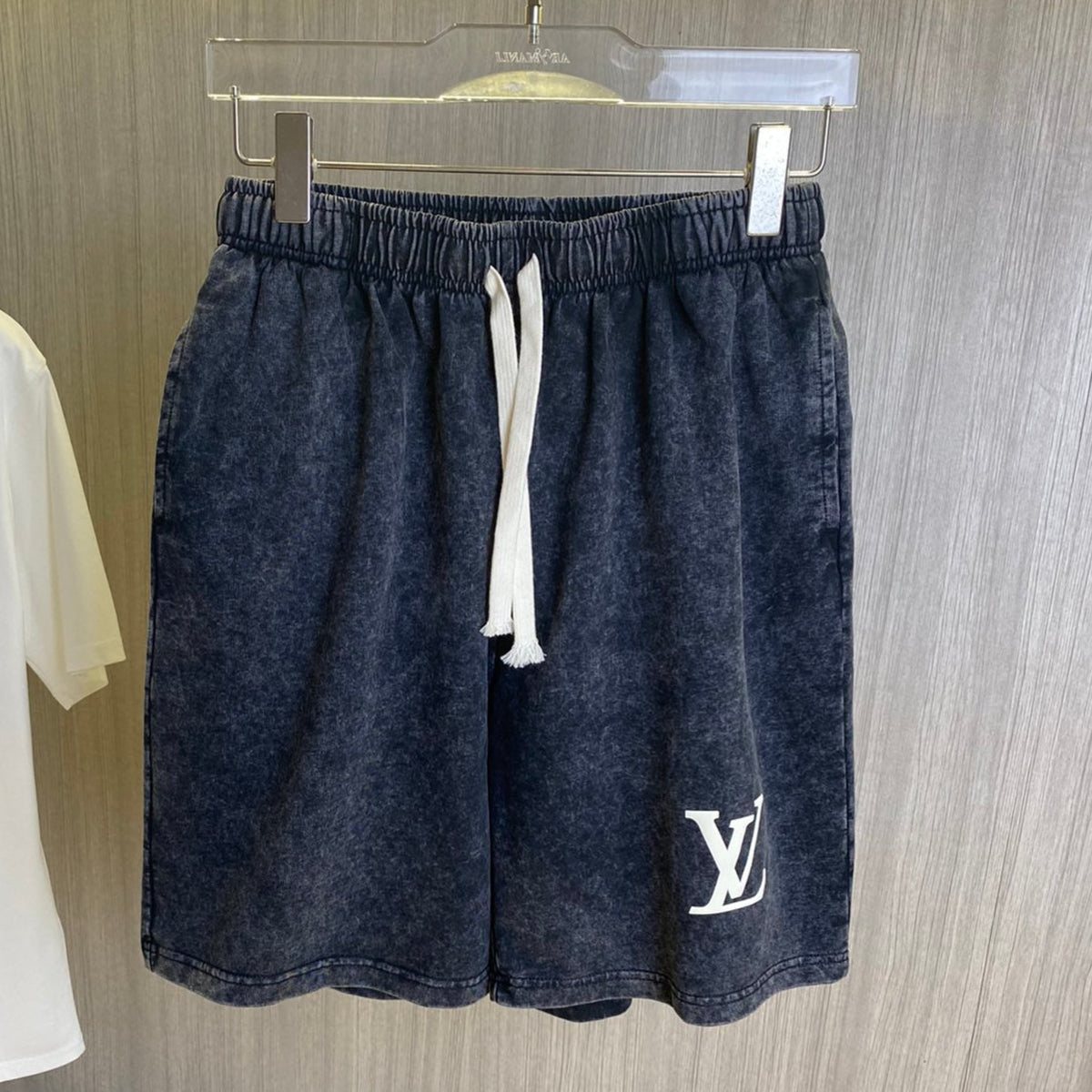 LV CASUAL SHORT BLACK DENIM 239582