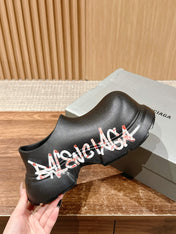 GRAFFITI THICK-SOLED CHEF SHOES IN BLACK RUBBER