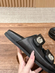 GUCCI 26S DOUBLE-STRAP SANDALS IN BLACK CALFSKIN