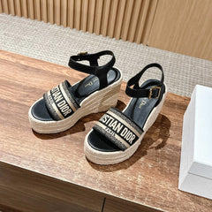 DWAY WEDGE SANDAL IN BLACK EMBROIDERED COTTON RAFFIA SOLE