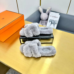 0RAN SHEARLING SANDALS SILVER GRAY