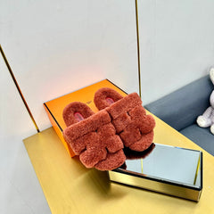 CHYPRE SANDAL IN BRONZE BROWN SHEARLING