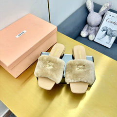 BEIGE SLIPPERS LAMB FUR