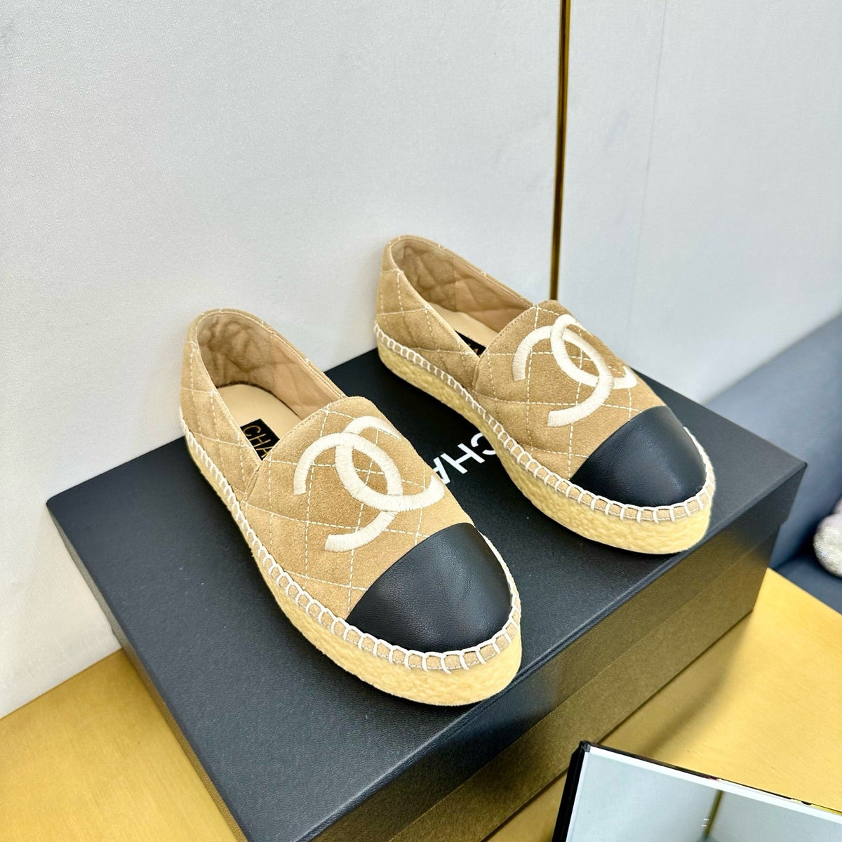 CC ESPADRILLES PLATFORM 25S IN BEIGE SUEDE MIX BLACK CALFSKIN