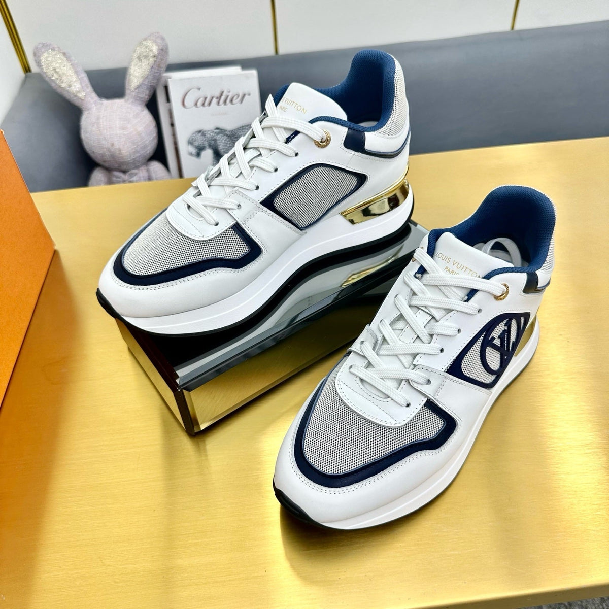 NEO RUN AWAY SNEAKER IN WHITE MIX NAVY BLUE CALFSKIN