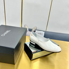 CC SIMPLE FLATS 25S IN WHITE GLOSSY LEATHER