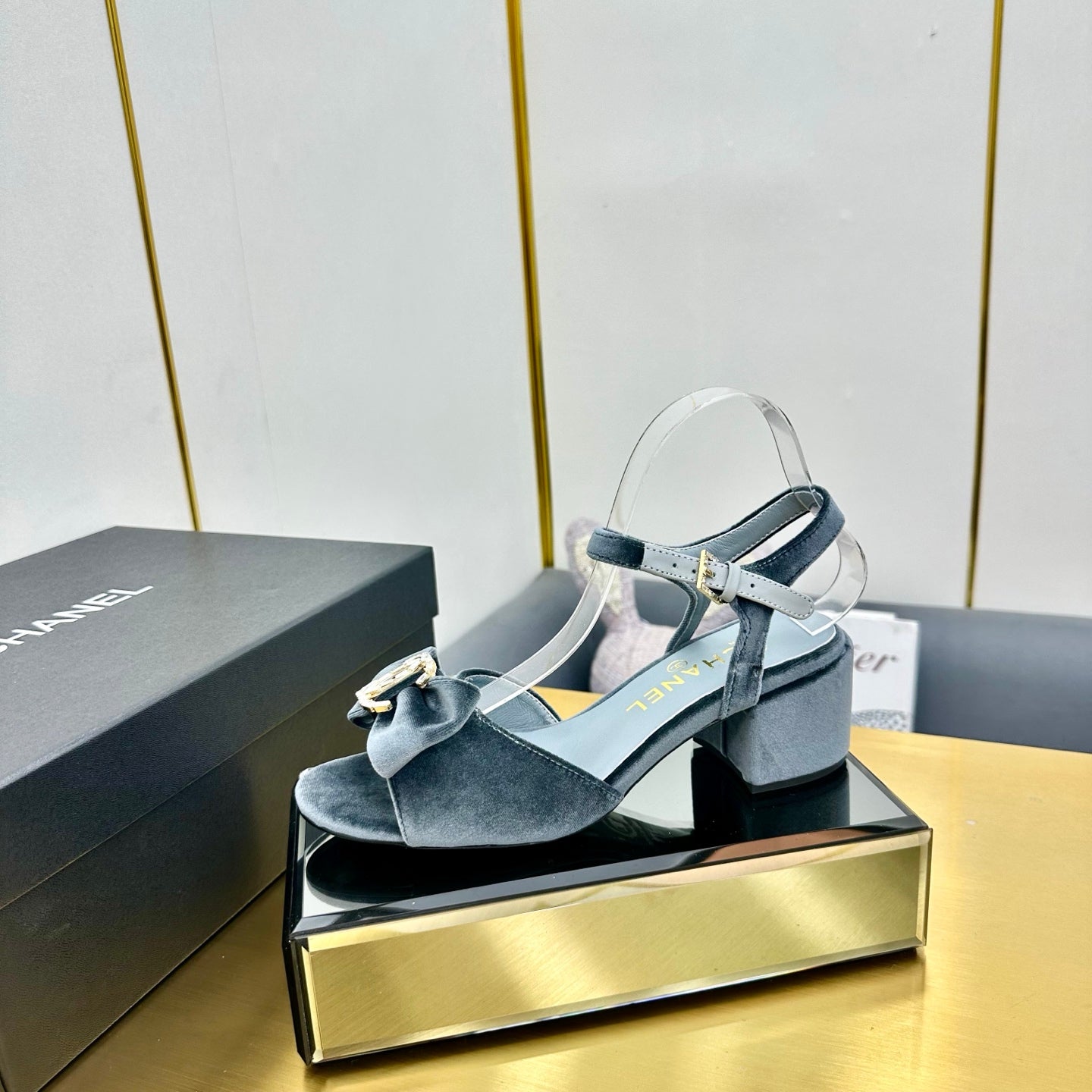 BOWKNOT RHINESTONES MID HEEL SANDAL IN STONE BLUE VELVET