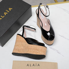 ALAIA WEDGE SANDAL IN BLACK GLOSSY CALFSKIN AND BEIGE RUBBER