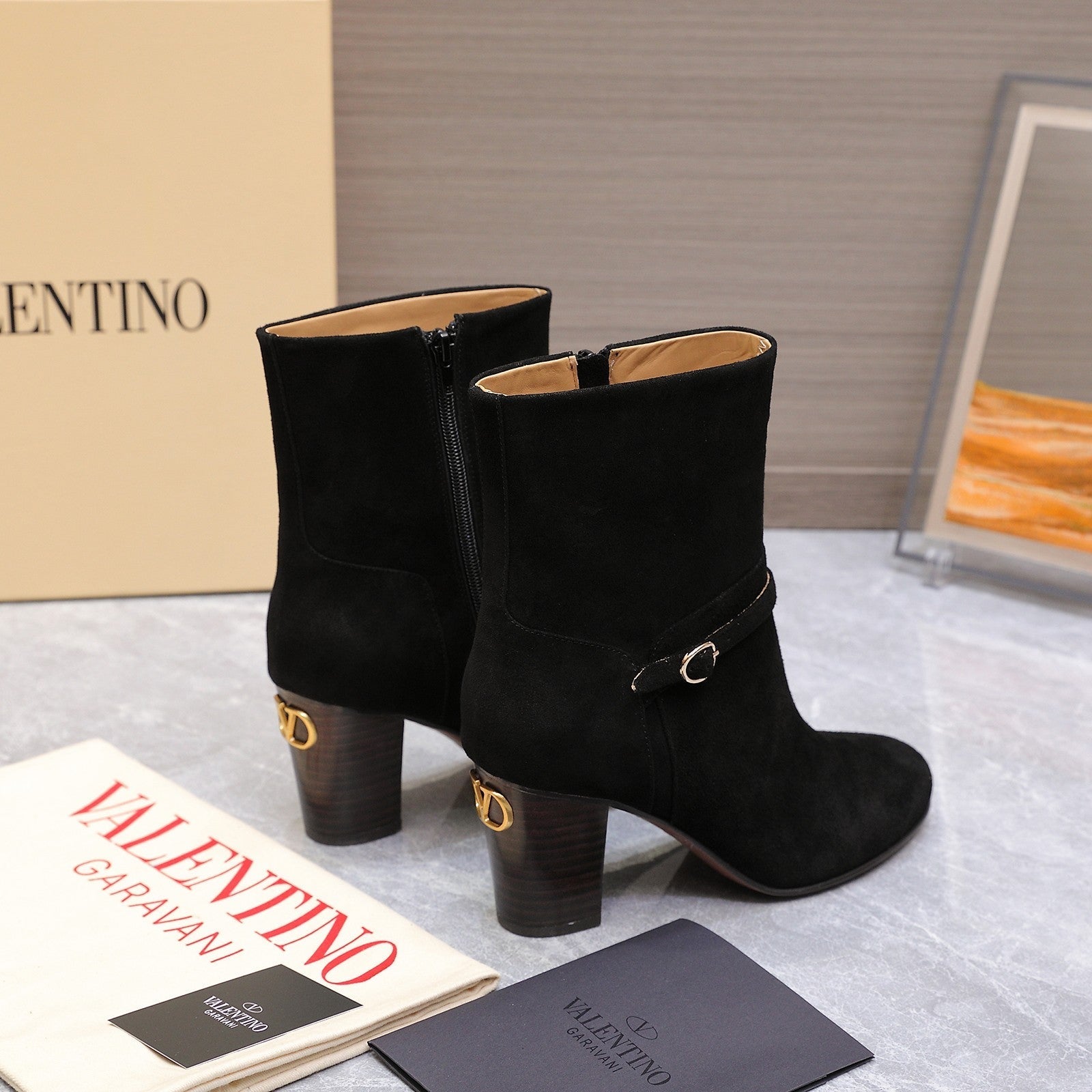 VALENTINO 25S GARAVANI VLOGO LOW BOOTS 80 MM IN BLACK SUEDE