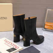 VALENTINO 25S ANKLE BOOTS WITH ZIPPER 90 MM IN BLACK CALFSKIN