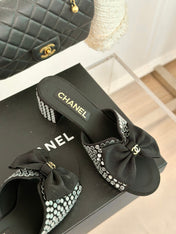 BLOCK HEEL MULE WITH WHITE RHINESTONES IN BLACK LAMBSKIN