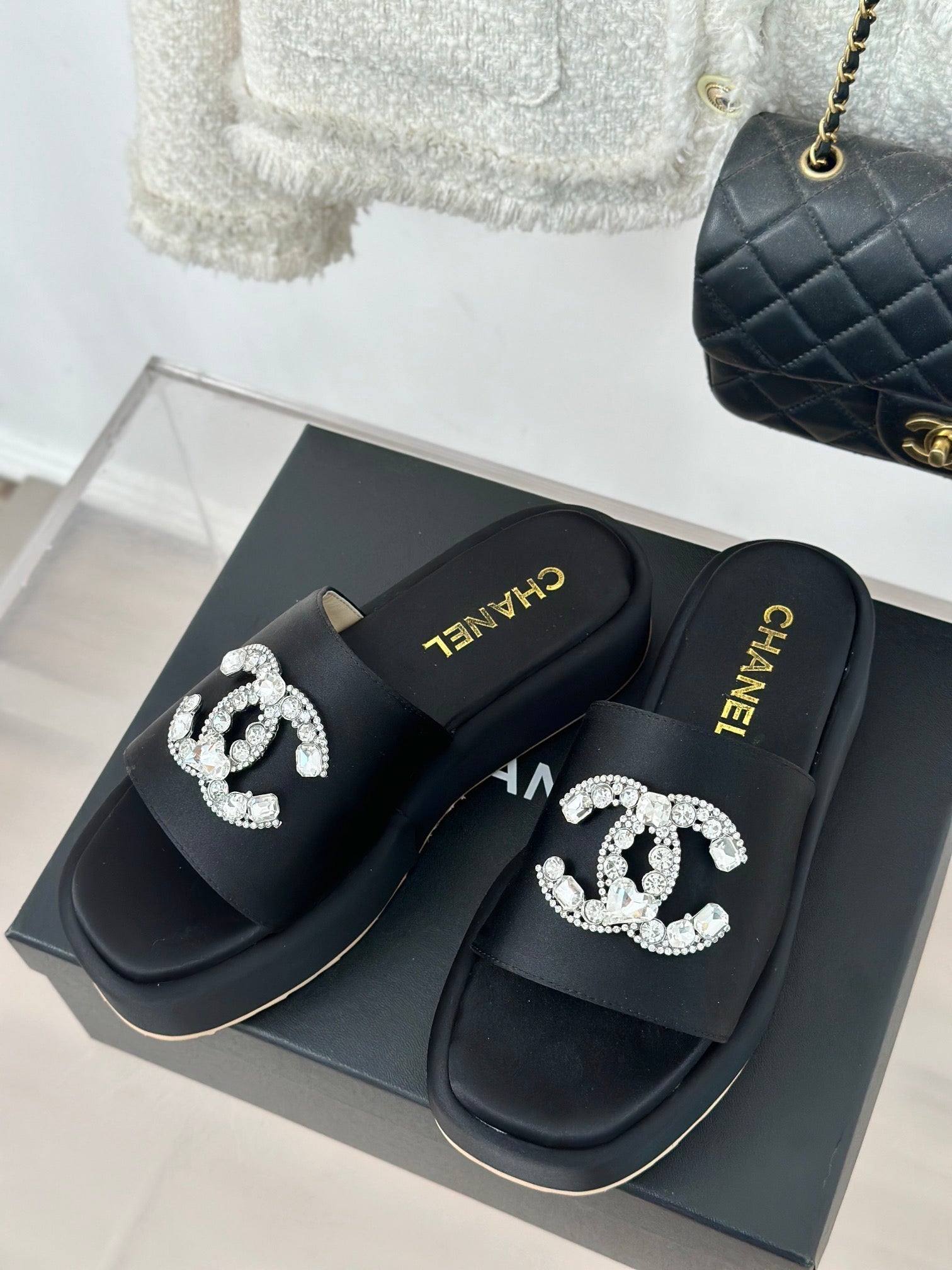 SLIPPERS THICK SOLE IN BLACK SATIN