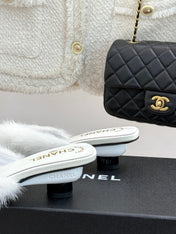RABBIT FUR POINTED-TOE MULE IN WHITE LAMBSKIN