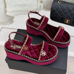 THICK-SOLED CHAIN HEART SANDAL IN PLUM PURPLE VELVET