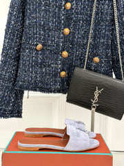 FLAT SANDALS IN GREY SUEDE AND LAMBSKIN