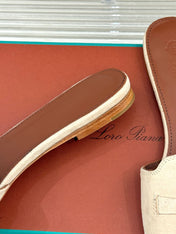 FLAT SANDALS IN BEIGE SUEDE AND LAMBSKIN