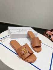 CHLOÉ HLOE MARCIE SLIDE IN BRONZE BROWN CALFSKIN WITH GOLD HARDWARE