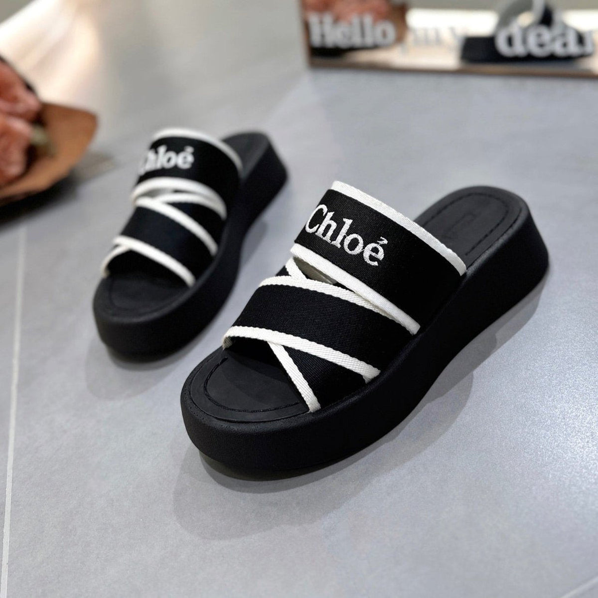 PLATFORM SANDALS IN BLACK MIX WHITE DENSITY KNIT