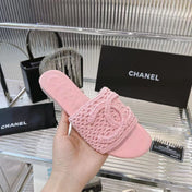 SLIPPERS LIGHT PINK SHEEPSKIN