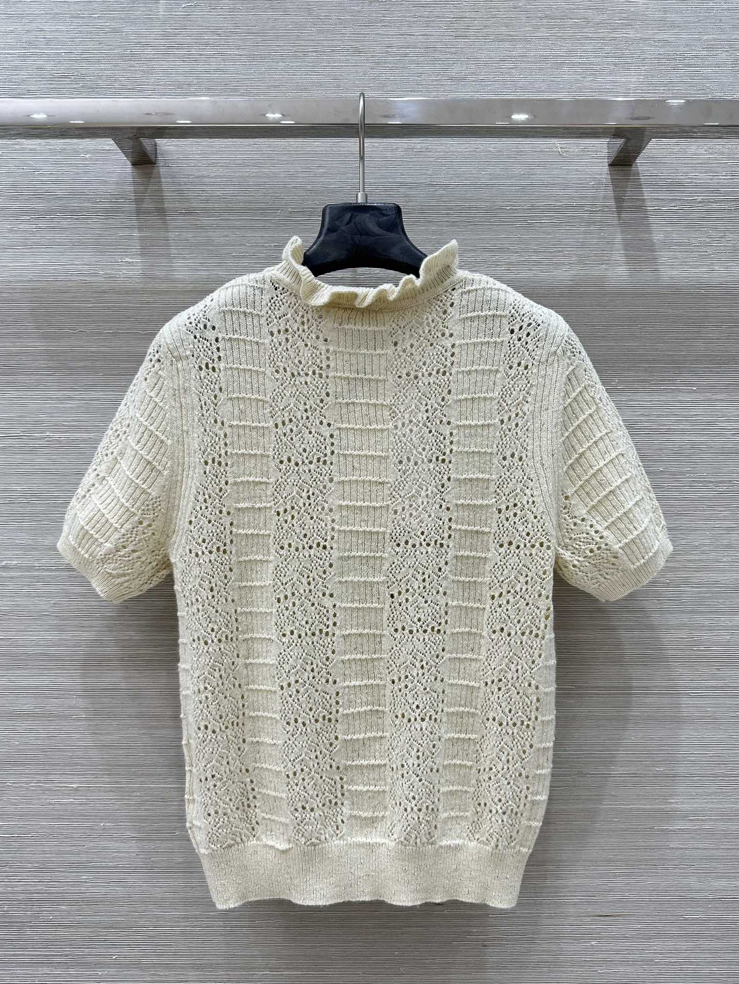 CHANEL KNIT TOP STYLE 69