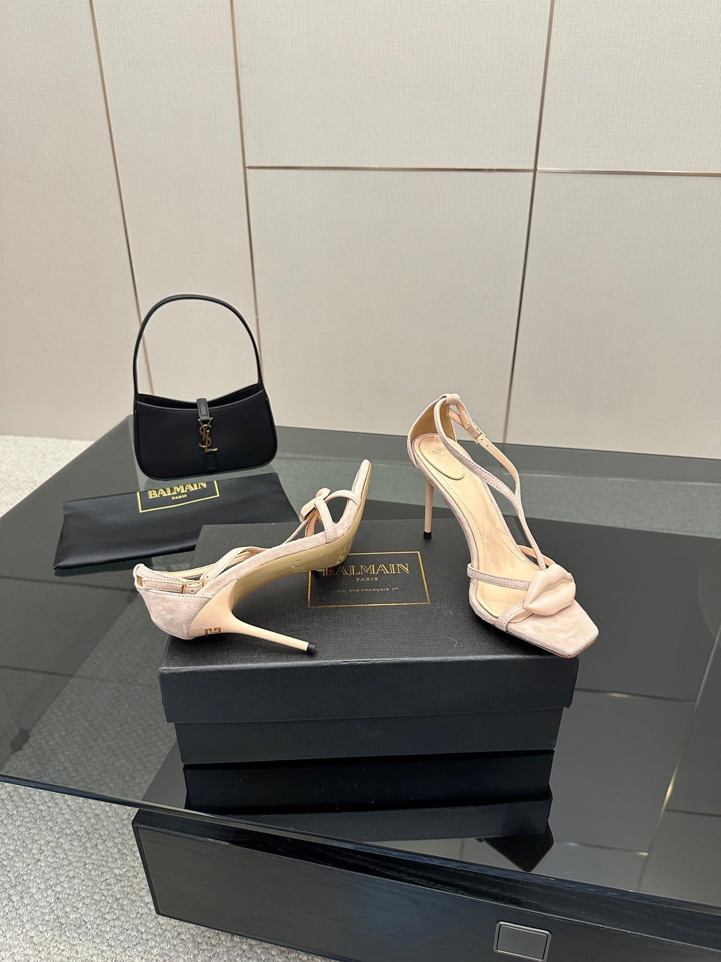 BALMAIN 25S LIPS SANDALS 10 IN BLUSH BEIGE SUEDE