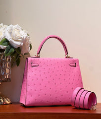 KELLY SELLIER 25 BAG IN DOLL PINK OSTRICH LEATHER WITH GOLD HARDWARE