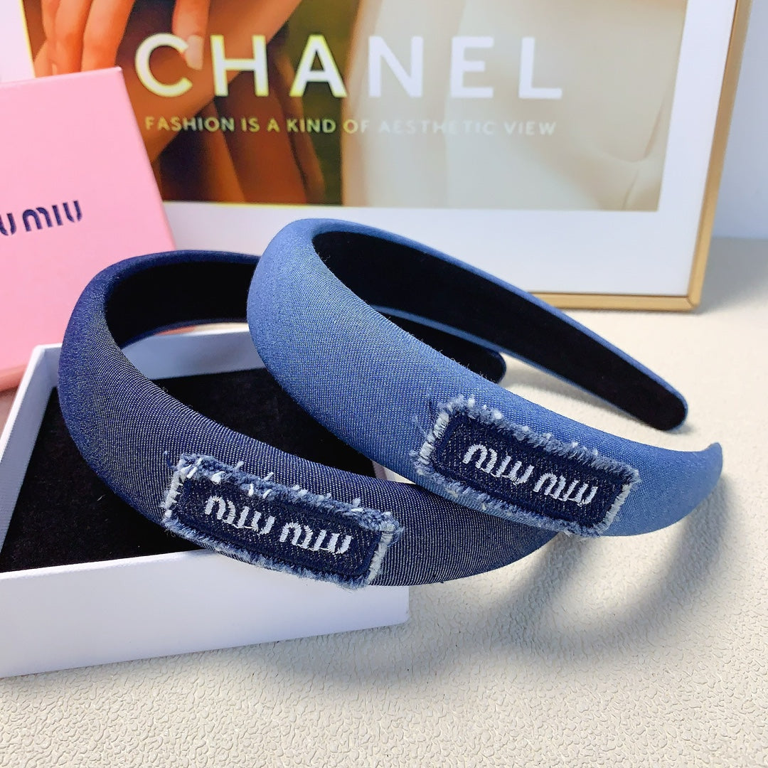 THICK HAIRBAND IN CLASSIC BLUE DENIM EMBROIDERED LOGO 217589