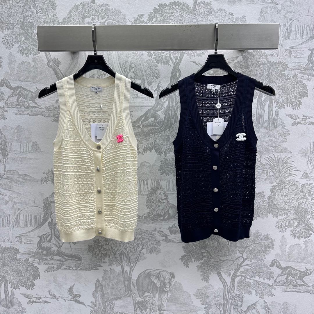 CHANEL KNITTED TANK TOP