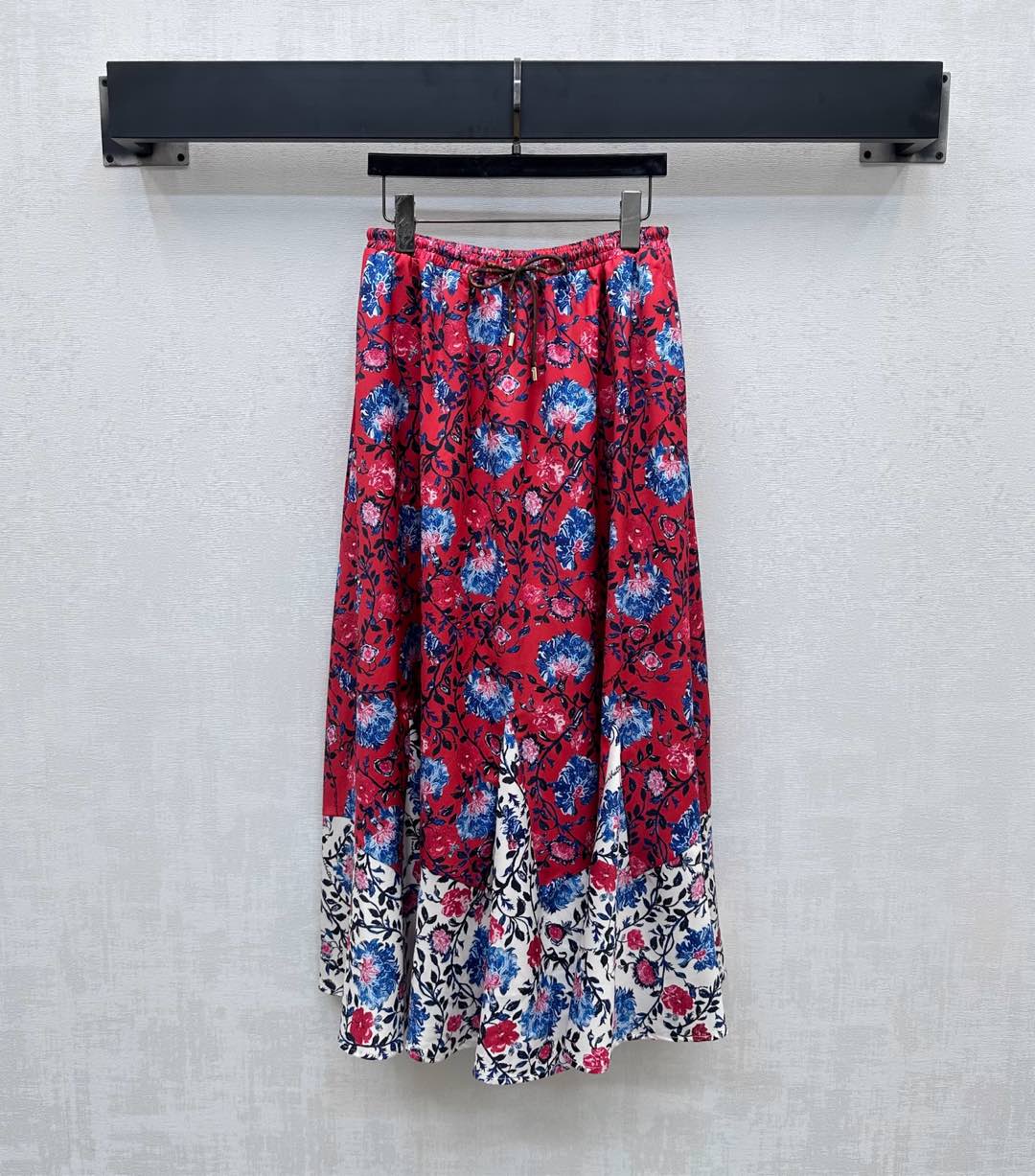 LV FLORAL SILK SKIRT IN RED