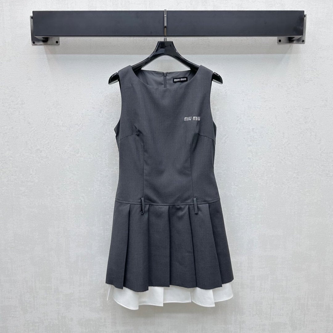 MIU 25S PLEATED VEST DRESS IN ACETATE 264605