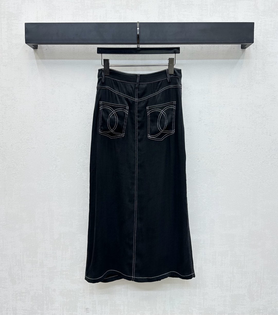 CHANEL HIGH-WAIST SKIRT WITH CUT-OUT HEM 274765