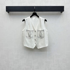 CHANEL SLEEVELESS BUTTONED BLAZER 274758