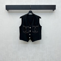 CHANEL SLEEVELESS BUTTONED BLAZER 274755