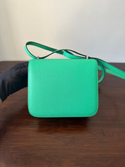 CONSTANCE 18 MINT EPSOM SILVER HARDWARE