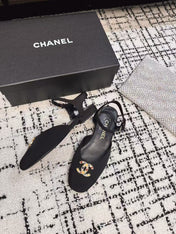 FLAT SLINGBACKS IN BLACK FABRIC