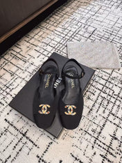FLAT SLINGBACKS IN BLACK FABRIC
