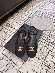 FLAT SLINGBACKS IN BLACK FABRIC