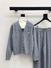 BURBERRY 25S CARDIGAN AND STRAIGHT-LEG PANTS SET 097