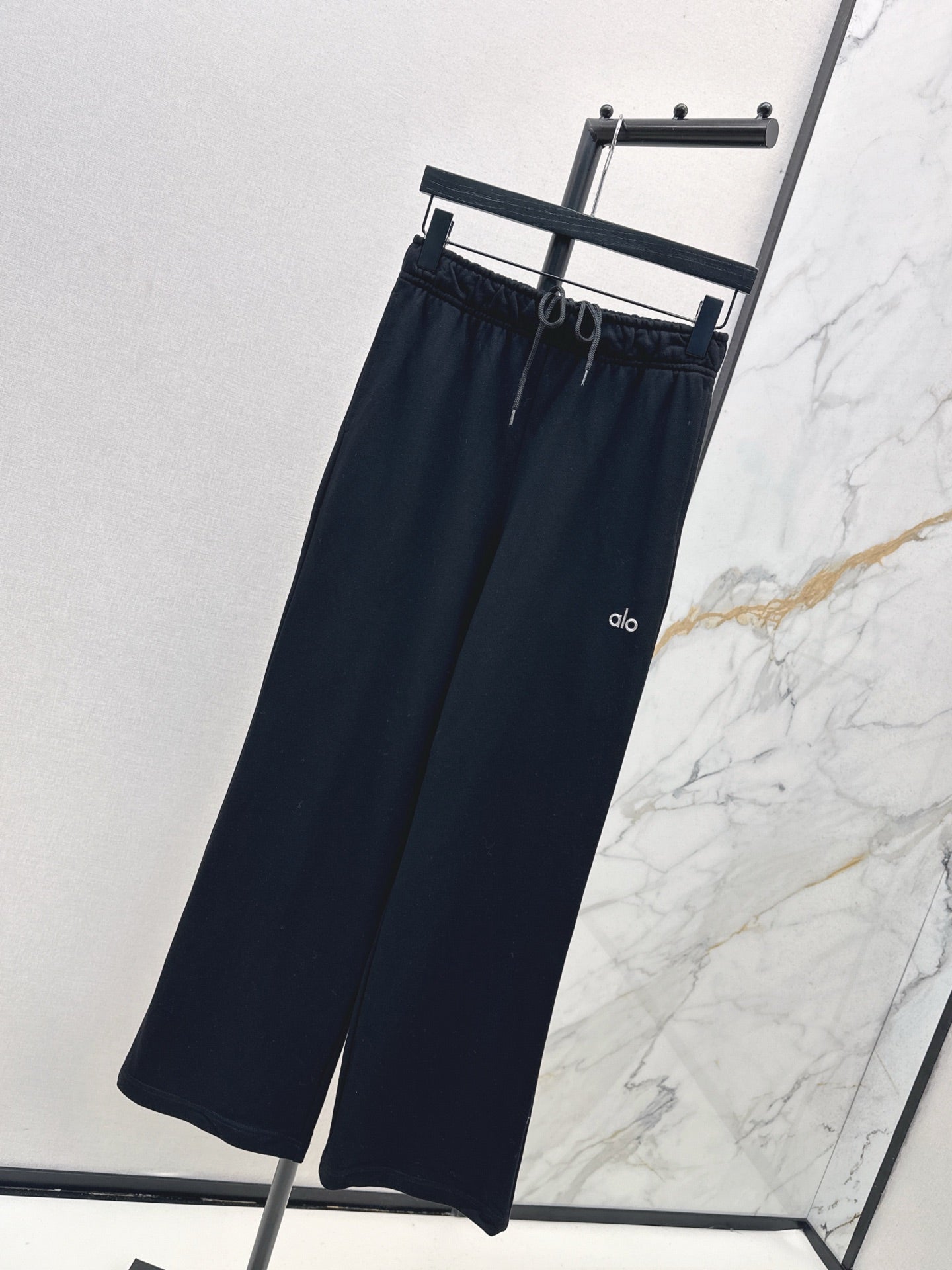 ALO SWEATPANTS STYLE 172