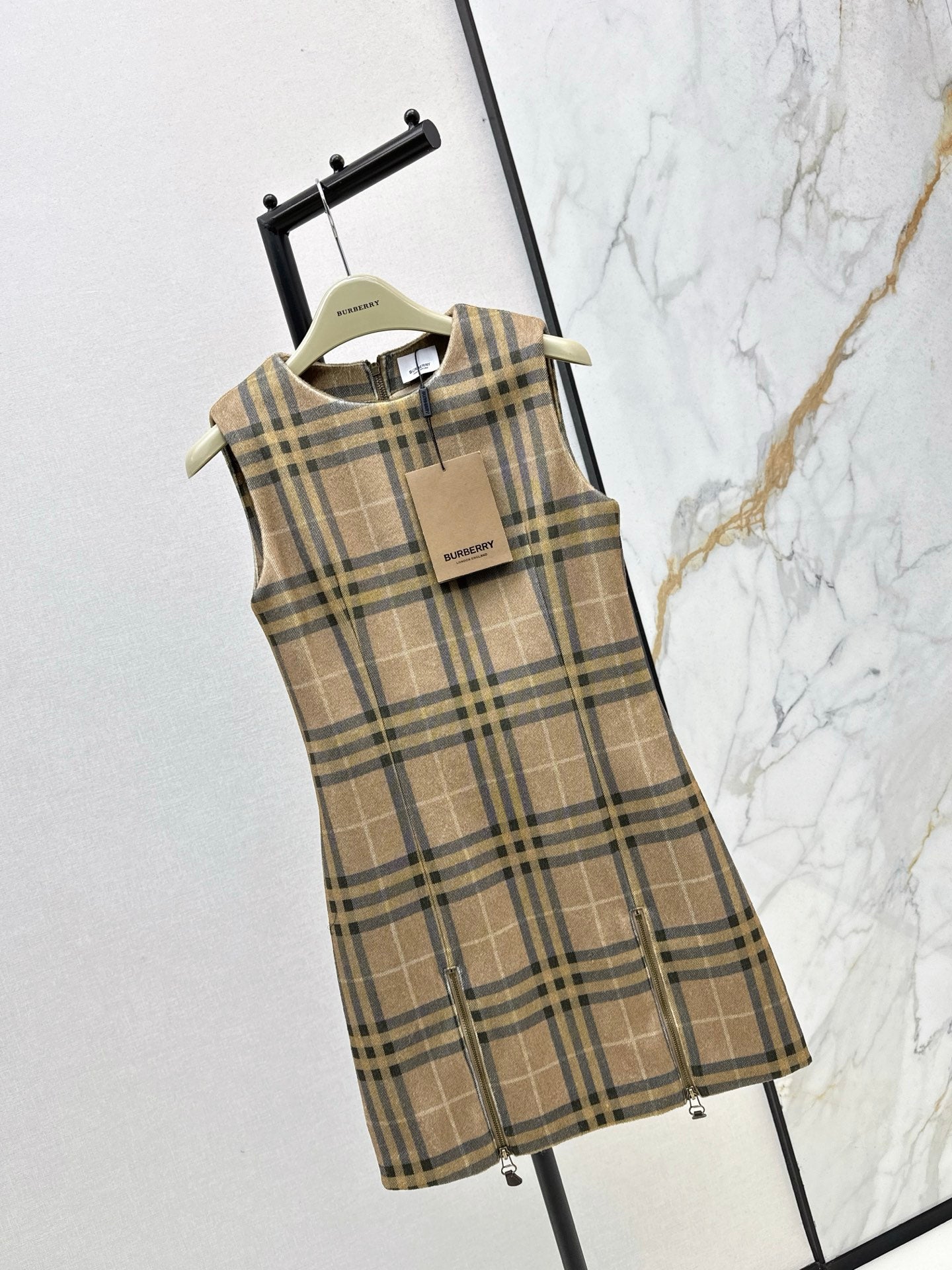 BURBERRY 25S PLAID VEST DRESS 099