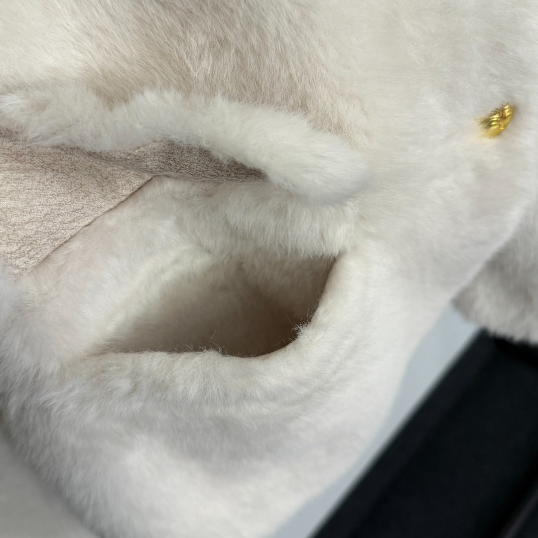 CELINE 26S FUR COAT STYLE 21