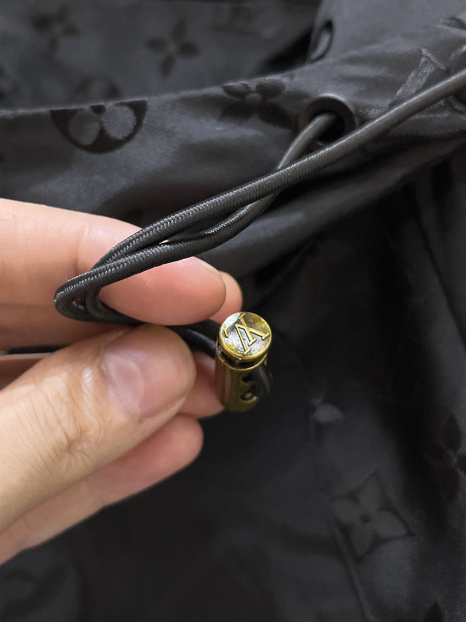 LV BLACK MONOGRAM JACKET 239559