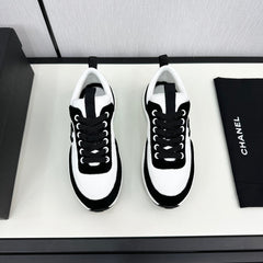 SNEAKER IN BLACK SUEDE AND WHITE CALFSKIN