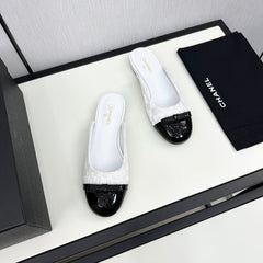 BOW MULE IN WHITE FABRIC AND BLACK CALFSKIN