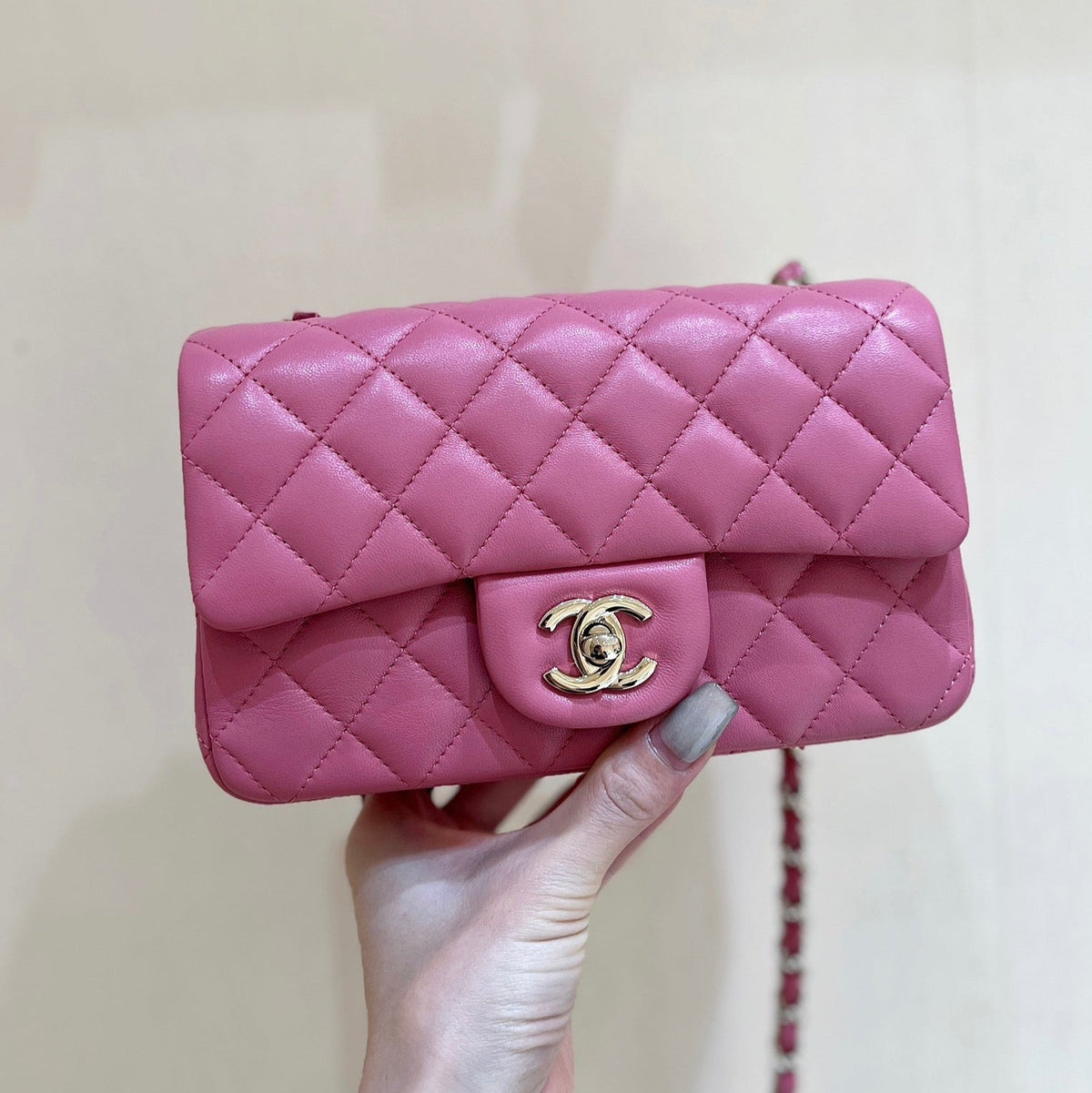 CHANEL 25S FLAP BAG 20 CM IN PINK LAMBSKIN WITH GOLD HARDWARE