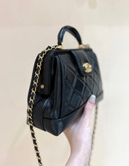 MEDIUM TOP HANDLE BAG 23 IN BLACK OIL-WAX LAMBSKIN GOLD HARDWARE